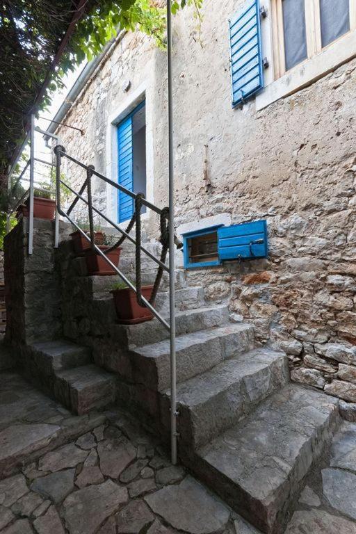 450 Year-Old House With A Garden Vila Stari Grad  Exterior foto